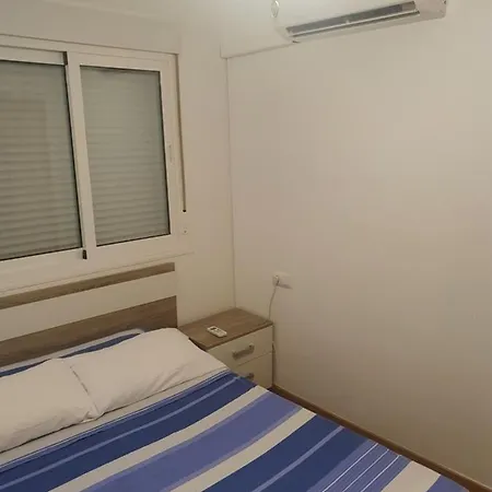 1f, Aire Acondic, 80m2, 2 Dormitorios, 4 Huespedes, Wifi Gratis Apartment La Linea de la Concepcion