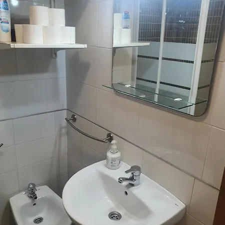 Apartment 1f, Aire Acondic, 80m2, 2 Dormitorios, 4 Huespedes, Wifi Gratis La Linea de la Concepcion